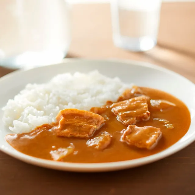 【０辛】素材を生かした 辛くない 国産玉ねぎと豚肉のカレー