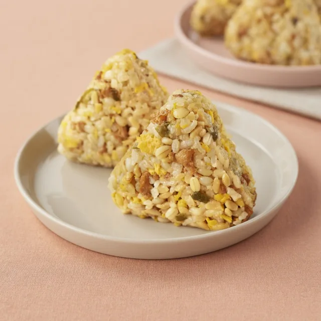 たんぱく質がとれるおにぎり 鶏そぼろと玉子 ５個