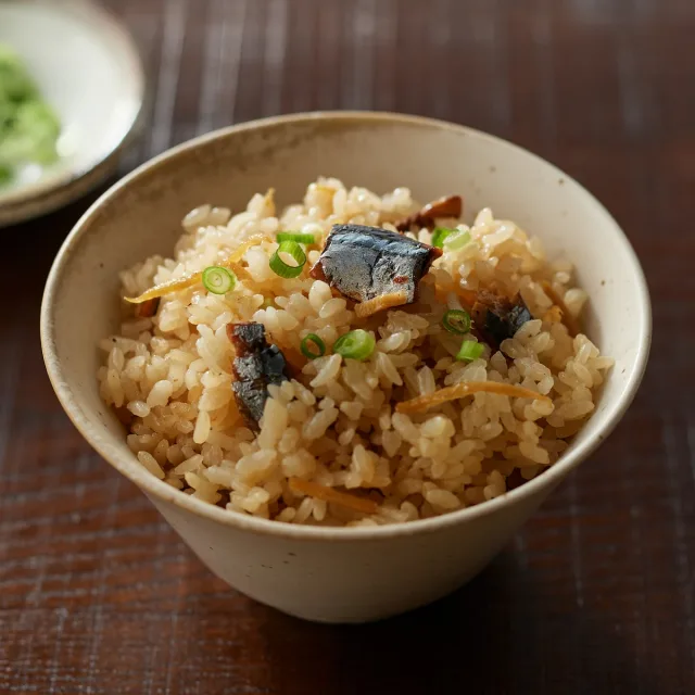 炊き込みごはんの素　秋刀魚と生姜のごはん　（お米２合用２～３人前） 97g