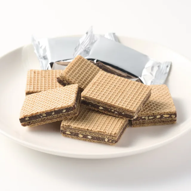 【大袋】ダブルサンドウエハース　ピーナッツチョコ味
