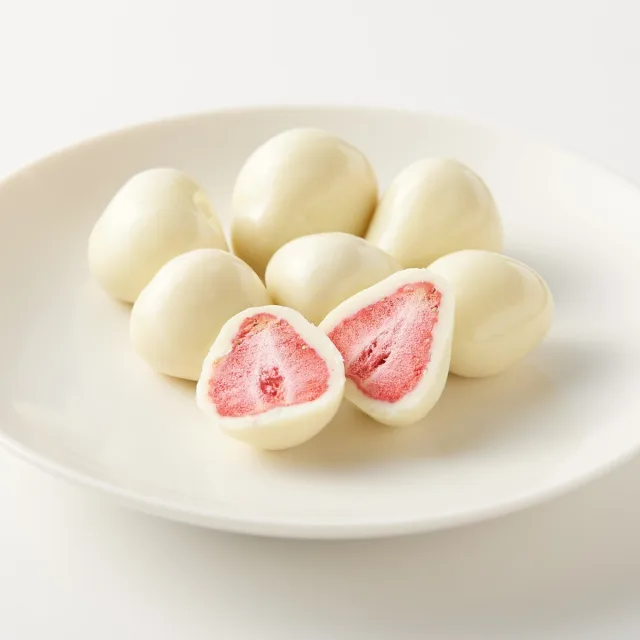 不揃い　ホワイトチョコがけいちご