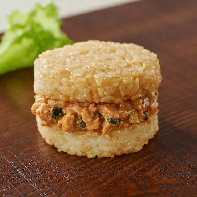 ライスバーガー　胡麻担々 ２個