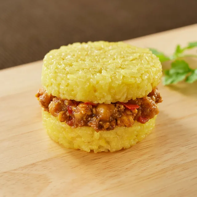 ライスバーガー　ひよこ豆と鶏肉のキーマカレー ２個
